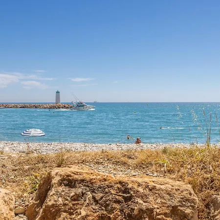 Daire Beau 2p Bord De Mer, Marina Baie Des Anges *